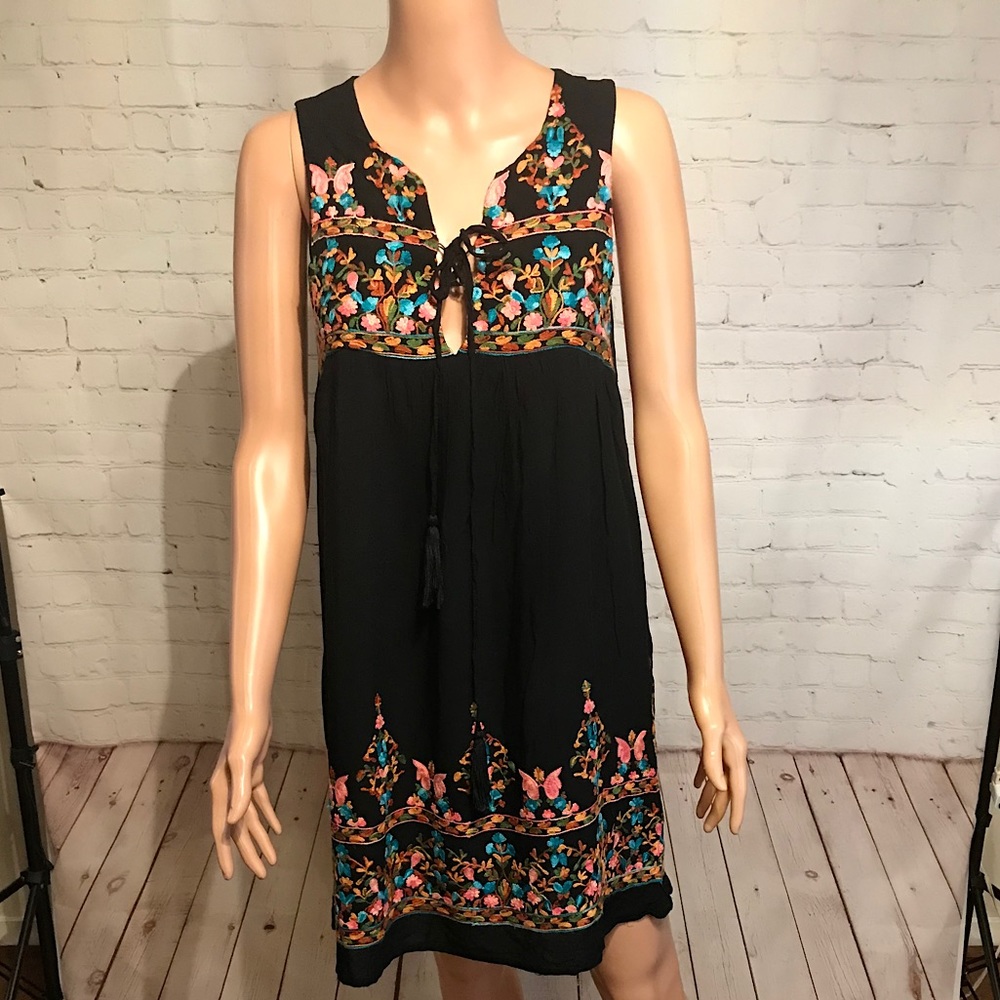 Oddy black & multi colored embroidered boho dress size small floral